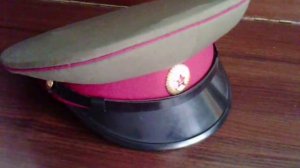 Фуражка офицеры и прапорщики медицинской и ветеринарной службы ВС СССР малиновый околыш РЕДКОСТЬ