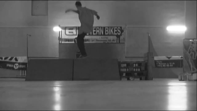 Шматков Даня - скейтпарк в Улан Удэ (февраль 2011). смотреть онлайн