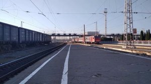 Пригородный электропоезд ЭР2 К 1133 на ст  Орел