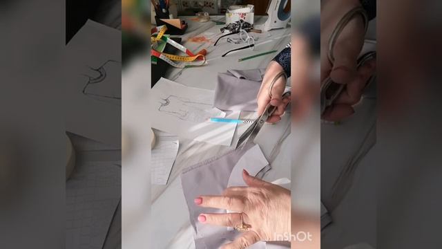Обработка горловины с отрезной обтачкой.