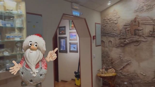 Леший, кикимора и чудо-юдо. Интерьер гостиницы в Тихвине "Старый Дом" смотреть онлайн