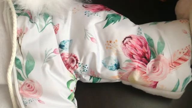 Зимний комбинезон для девочки Цветы