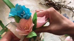 Корзинка к Пасхе с цветами из гофрированной бумаги