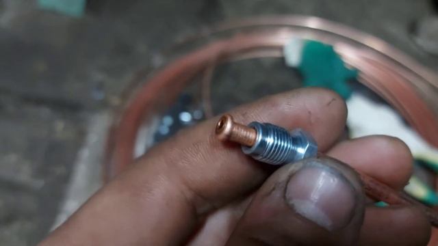 Замена задних тормозных трубок на мерседес w204. смотреть онлайн