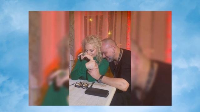 Ларису Долину застали в жарких объятиях Максима Аверина смотреть онлайн