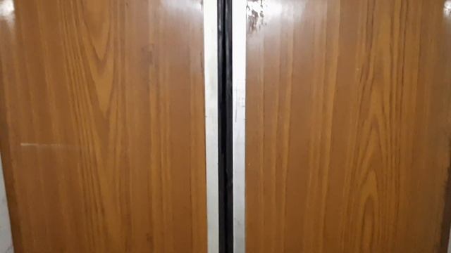 (Переснято) ⚡РАРИТЕТ!⚡Пассажирский лифт УКМ 1973 г.в. V=0,65 м/с.,Q=320 кг. смотреть онлайн