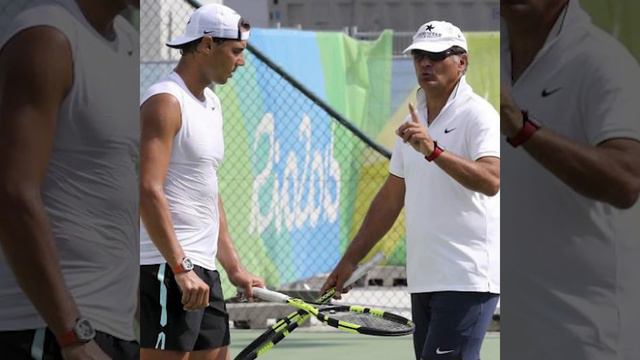 Consigue Total Fluidez Con Un 'Personal English Trainer' en WhatsApp смотреть онлайн