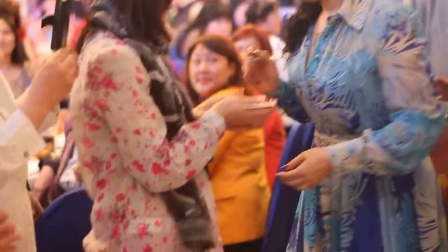 4ч. Браслеты+автограф от Фатимы Хадуевой в Монголии, благотворительный семинар(2013г.) смотреть онлайн