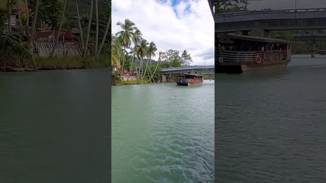 River Cruising at Hyperlapse Mode