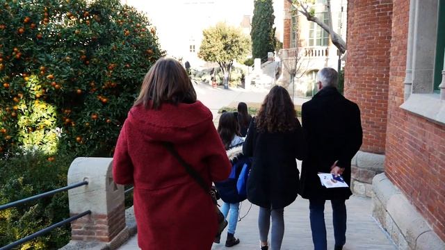 Visita en família el Recinte Modernista de Sant Pau смотреть онлайн