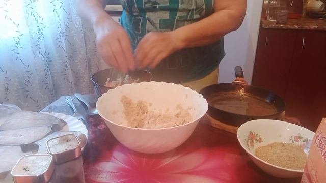 Приготовила котлеты жареные и на пару.
