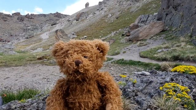 Поход на Каменные грибы и белые лабиринты Северного Приэльбрусья. смотреть онлайн