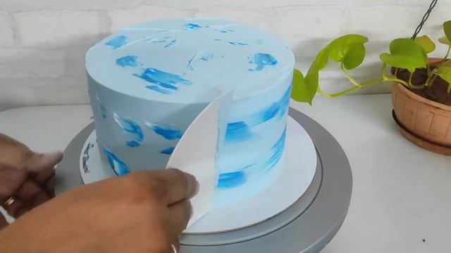 EASY CAKE ICING | HOW TO FROST A CAKE | Icing Kaise Kare | BIKE CAKE | Sweet Wonders