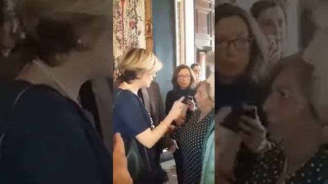 Antonella Celano parla con il Ministro Lorenzin dei Livelli Essenziali di Assistenza (LEA)