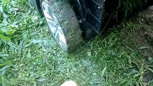 Makita DLM382Z akkumulátoros fűnyíró teszt