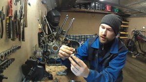 Снятие шестерни и маслянного насоса Kawasaki Vulcan 1500