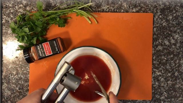 Соус к цыпленку табака как в кафе "УГОЛОК"/Uy sharoitida "UGOLOK" kafesidagidek sousni tayyorlash смотреть онлайн