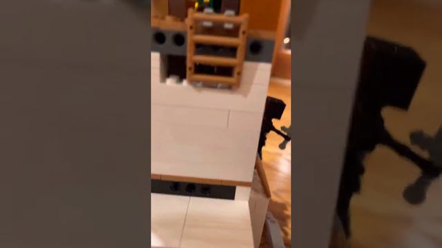 Lego Minecraft Modern Tree House смотреть онлайн