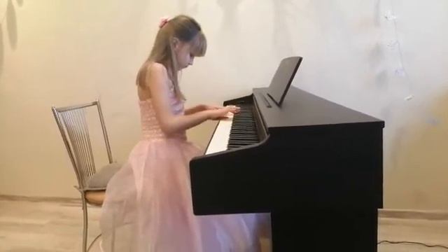 Alisa piano смотреть онлайн