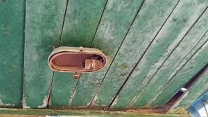 Ремонт Старая дверь ОБЯЗАТЕЛЬНО будет красивой А пока снимаю старую краску новым феном и прячу гвоз