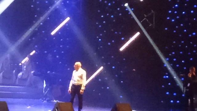 Хор Турецкого Люди в белых халатах смотреть онлайн