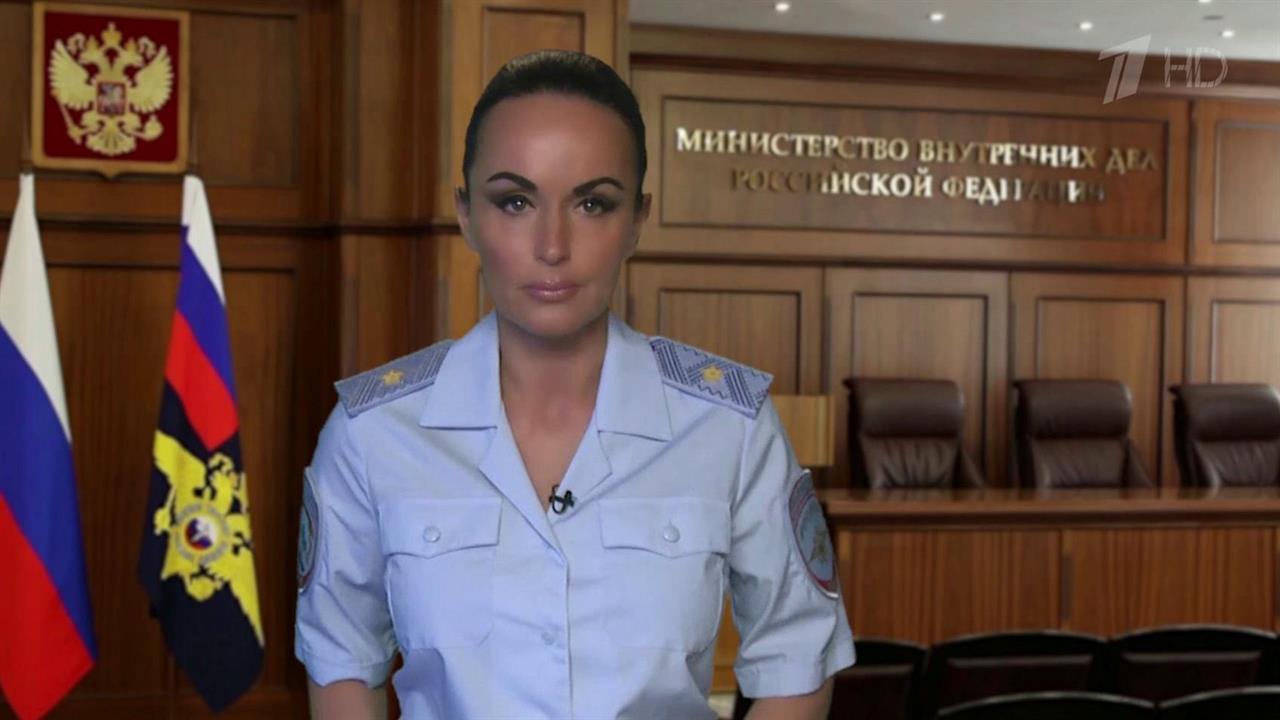 Глава МВД Владимир Колокольцев представил к наград...спекторов ДПС Сергея Крылова и Алексея Пояркова