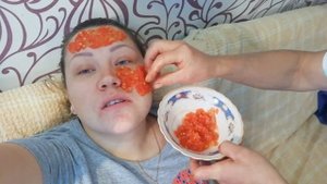 Простая маска для лица из томатов. Рецепт маски из томатов.