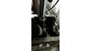 Вынимаем гильзы с двигателя TD:27,от компрессора Airman PDS :175.  Ставим коленвал.