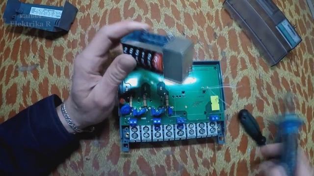 Меркурий 231ам01 разбираем электросчётчик. Что внутри.