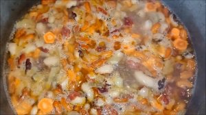 Пшеничная каша с фасолью и овощами