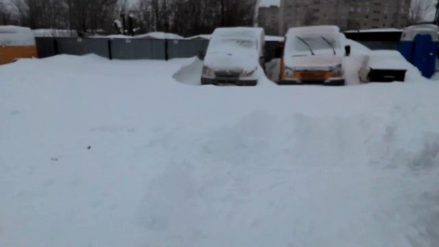 Марток- одевай семь парток.