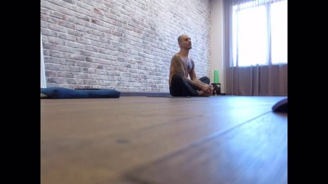 Ruslan Kleytman. Баддхаконасана смотреть онлайн