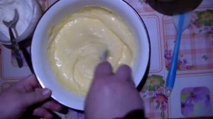 Свиные отбивные в кляре с майонезом на сковороде .