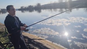 Утренний КЛЕВ! рыбалка на канале имени Москвы. Ловля на фидер.