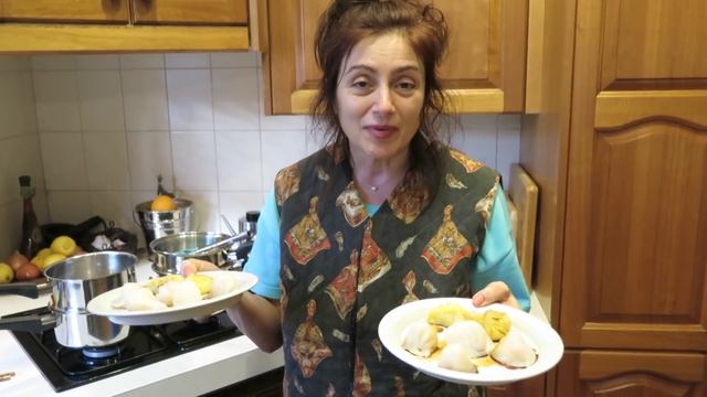 Готовим на пару китайские пельмени на ужин.Рыбка и мясо в морозилку.