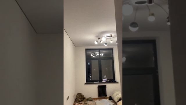 Сегодня видеообзор нового объекта. В этом обзоре у нас 3 помещения: коридор, гардеробная и спальня. смотреть онлайн