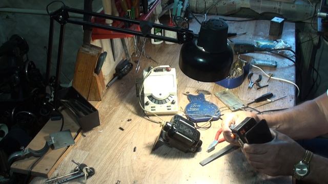 Кнопка от дрели в качестве регулятора оборотов электропривода для швейной машины. смотреть онлайн