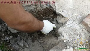 Деформация, обморожение бетонного основания под брусчатку,почему бетон шелушится,крошится.