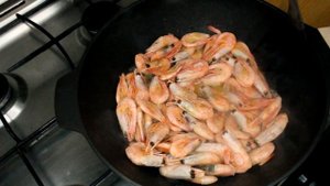 Если приготовить варено замороженные креветки по такому способу то будете неожиданно кайфовать