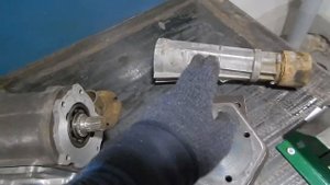 #4 Minitraktor taxlash jarayoni, Минитрактор своими руками, Соединение кпп Газ 51 и М 412.