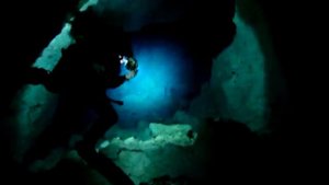 дайвинг в пещере