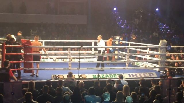 Бой за пояс чемпиона смотреть онлайн