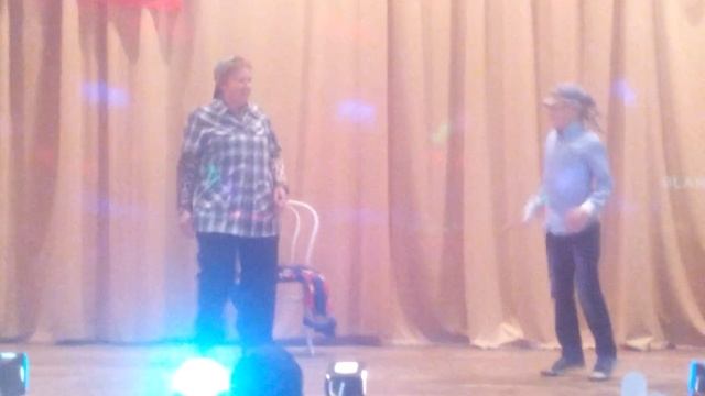 Смешное видео,,Крутая бабушка'' смотреть онлайн