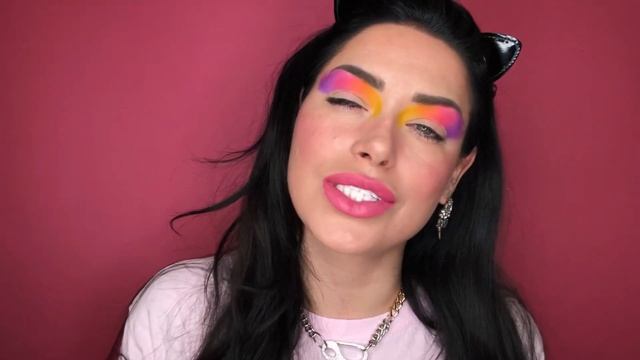 КАК ЯРКО НАКРАСИТЬ ГЛАЗА ТЕНЯМИ смотреть онлайн