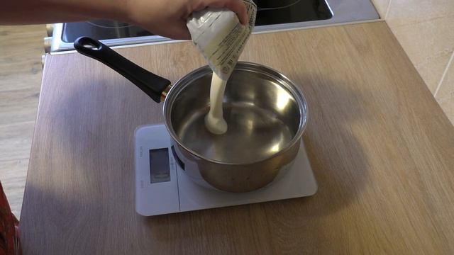 Рулет на сгущенке со сметанным заварным кремом смотреть онлайн