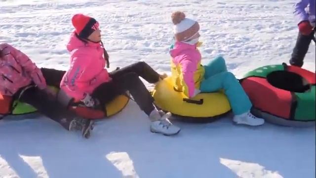 Влог, катание на бубликах) смотреть онлайн