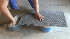 Укладка крупноформатного керамогранита на стены в ванной комнате своими руками