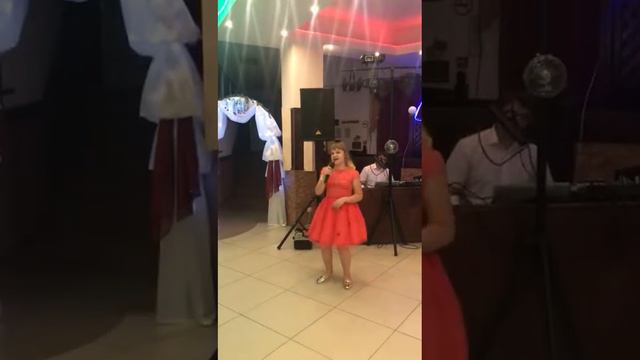 На свадьбе поет дяди смотреть онлайн