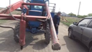 Т-40 с куном в кабине магнитофон термос, зашитые трубы.