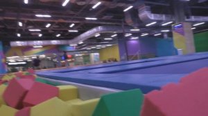 Посещаем Батутный Парк Big Wall. классное развлечение для детей и взрослых.